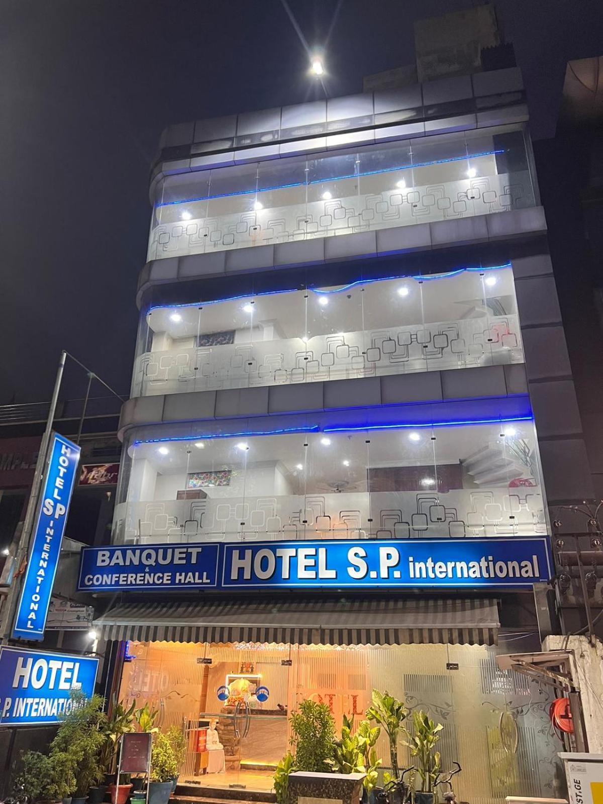 Hotel S P International A Unit Of Mavis Group 勒克瑙 外观 照片
